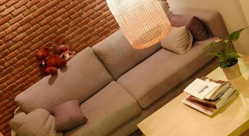 Yellow Moon Hotel Pattaya Bagian luar foto