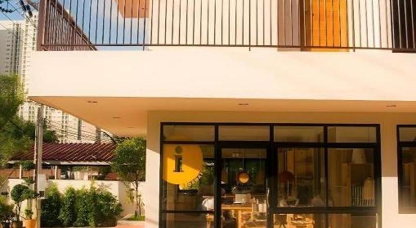 Yellow Moon Hotel Pattaya Bagian luar foto