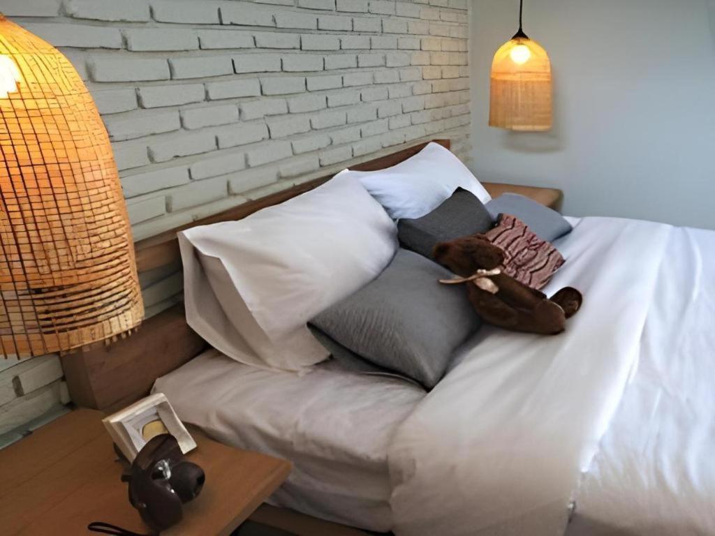 Yellow Moon Hotel Pattaya Bagian luar foto